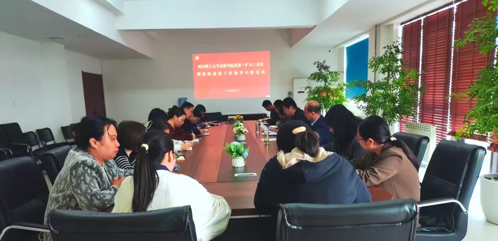 1758270125731683.jpg 1758270125731683.jpg